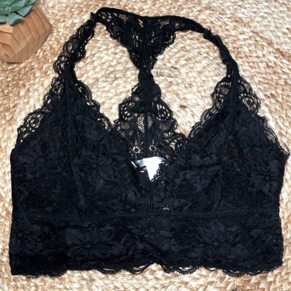 OUT FROM UNDER | Women’s Out From Under Black Lace Bralette, Size Medium